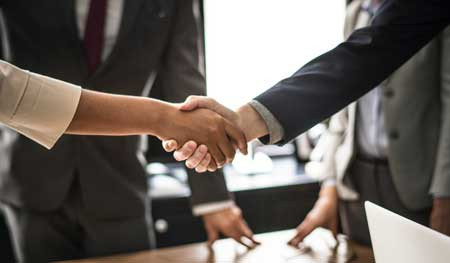 Interview-handshake-firm